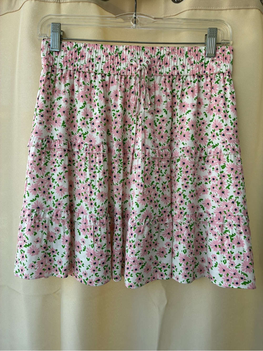 Alice + Olivia Vinita Ruffle Panel Skirt in Monterey Ditsy Soft White Size 6